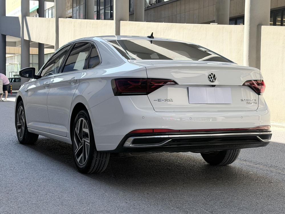 Volkswagen Sagitar
