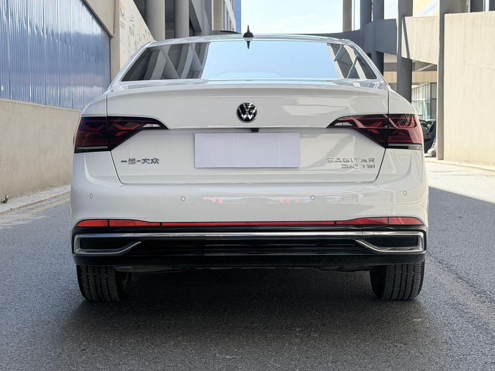 Volkswagen Sagitar