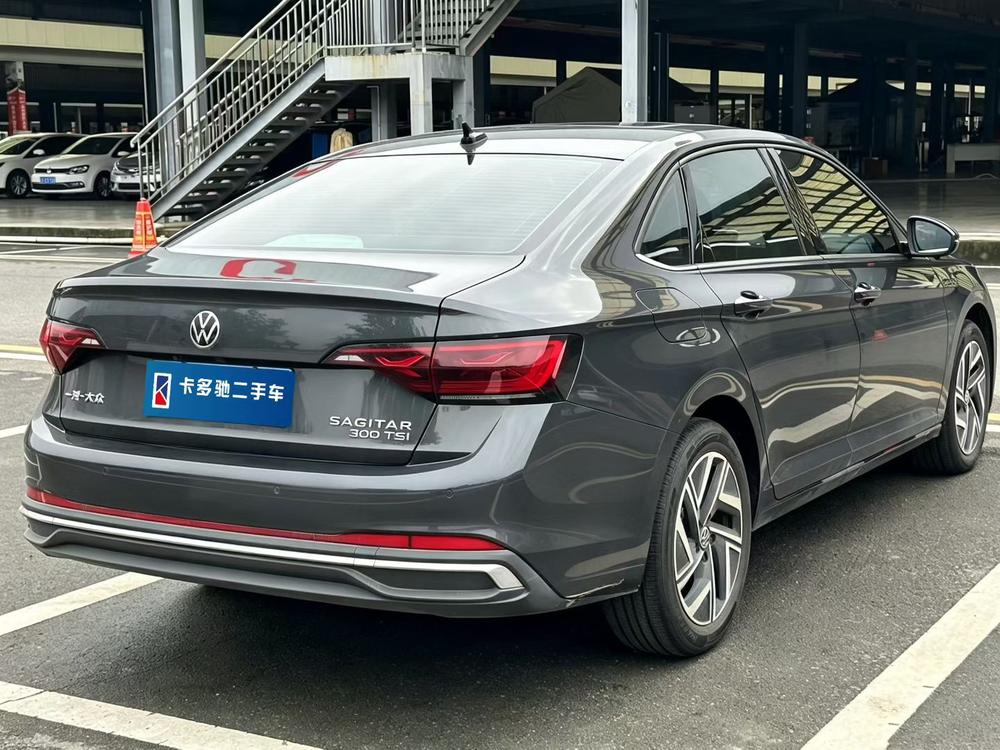 Volkswagen Sagitar