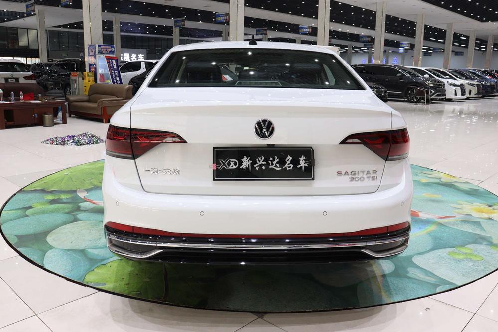 Volkswagen Sagitar