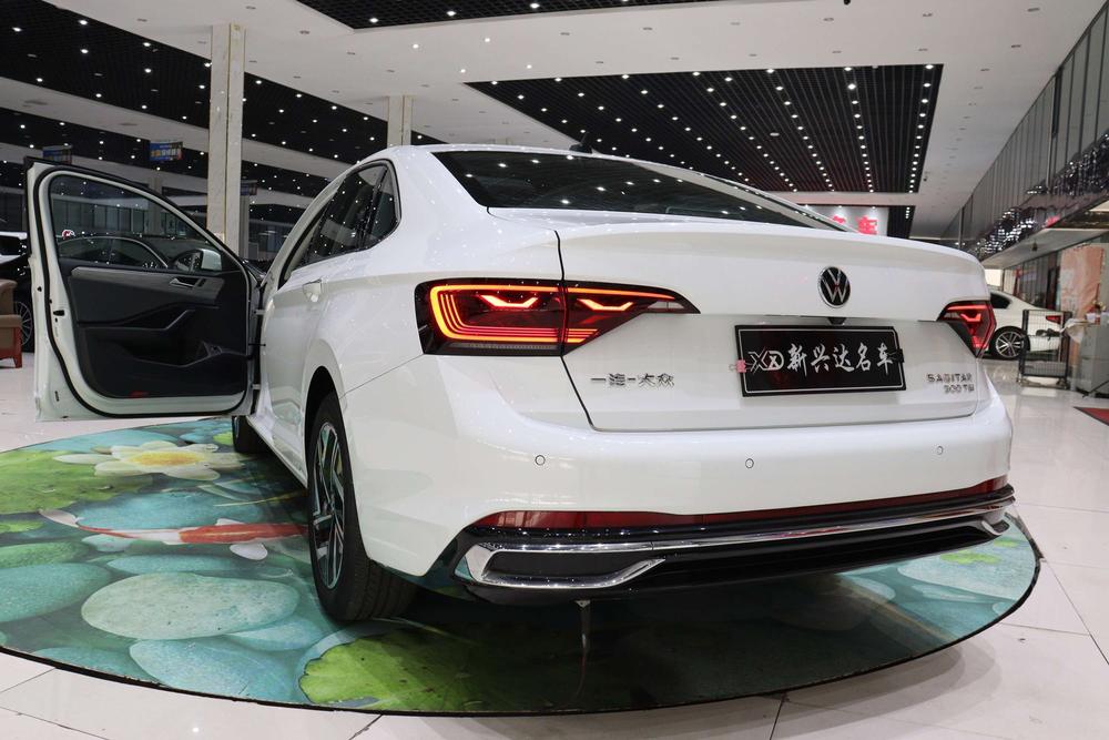 Volkswagen Sagitar