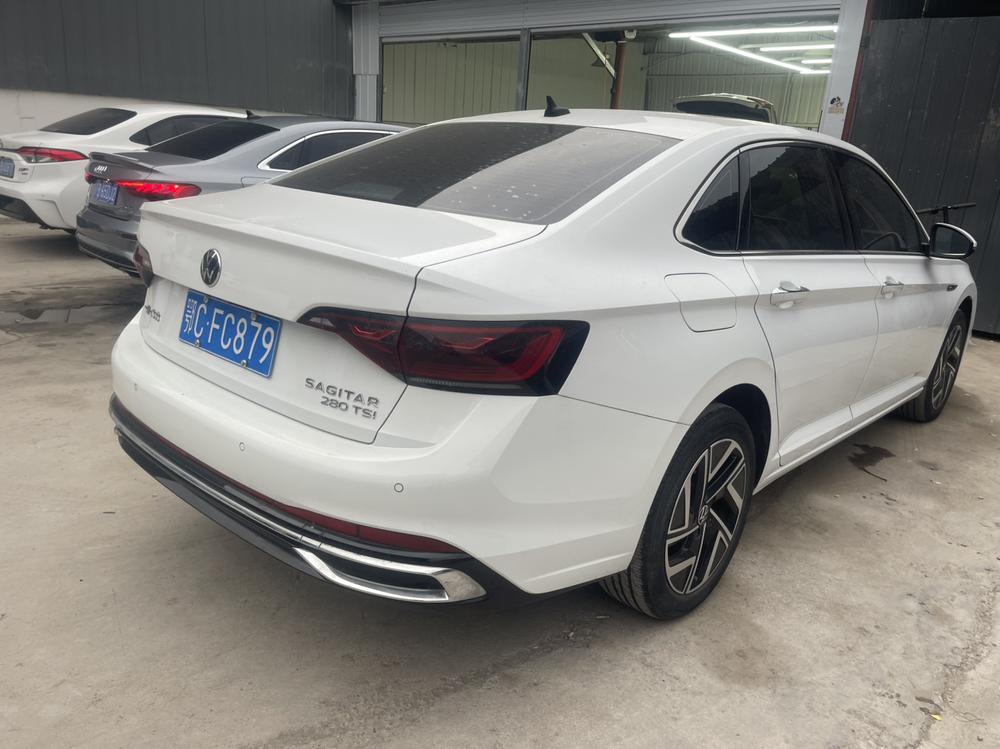 Volkswagen Sagitar