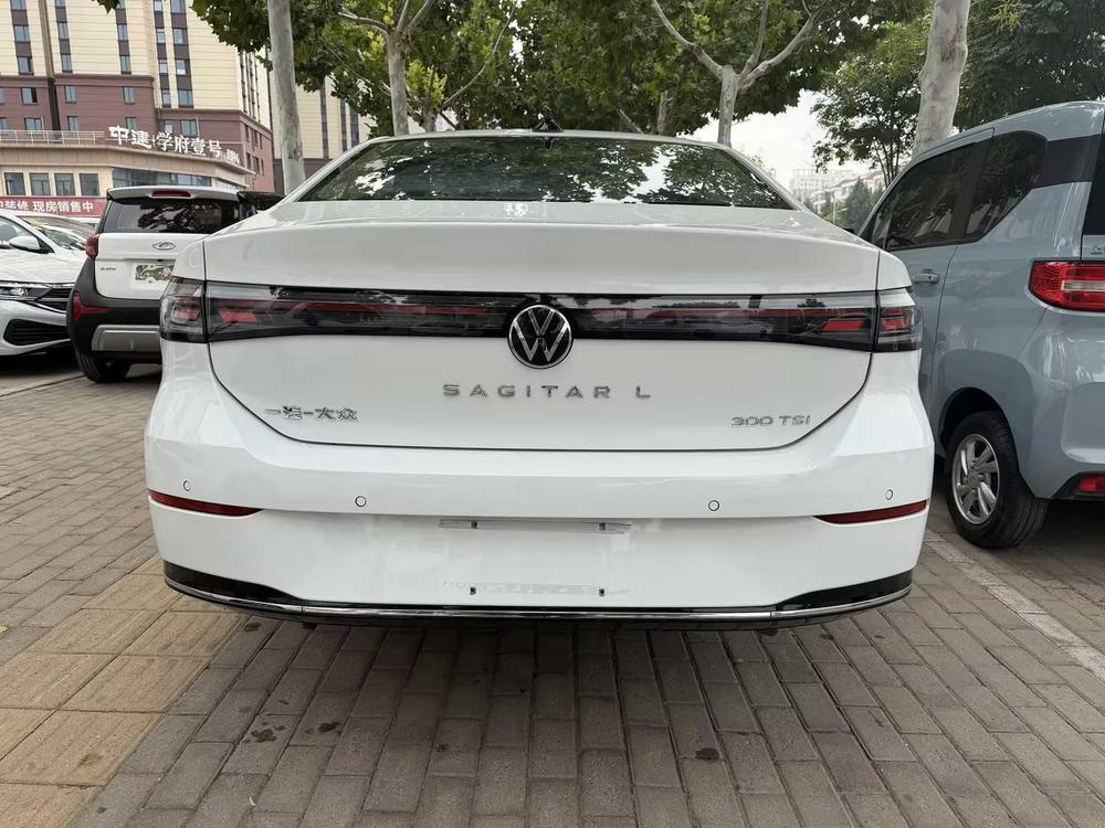 Volkswagen Sagitar