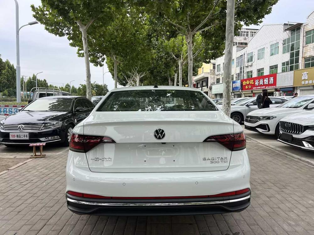 Volkswagen Sagitar