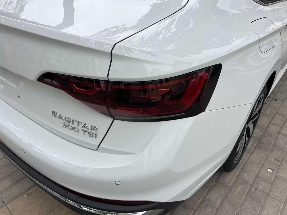 Volkswagen Sagitar