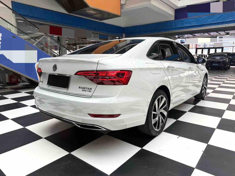 Volkswagen Sagitar