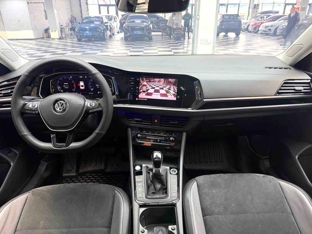 Volkswagen Sagitar