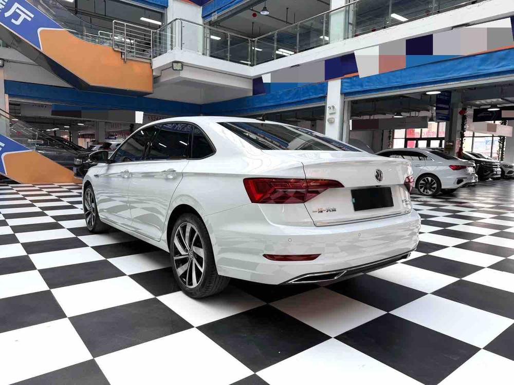 Volkswagen Sagitar