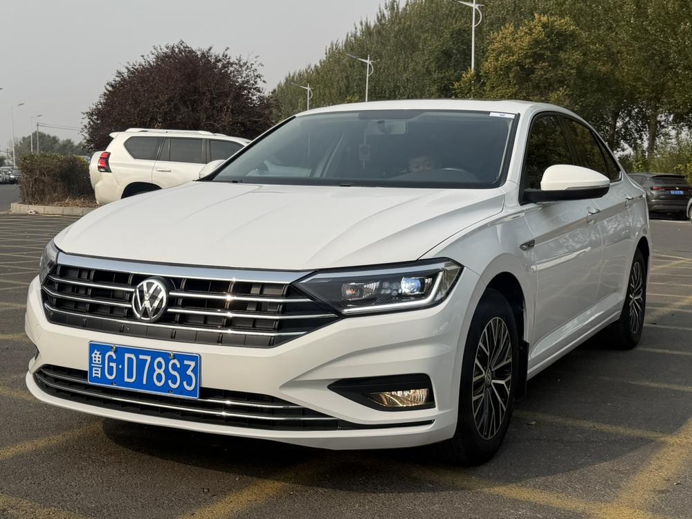 Volkswagen Sagitar