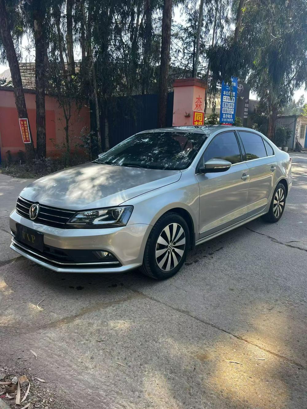 Volkswagen Sagitar