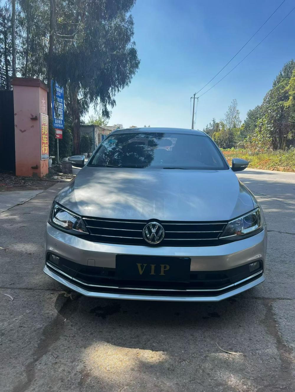 Volkswagen Sagitar