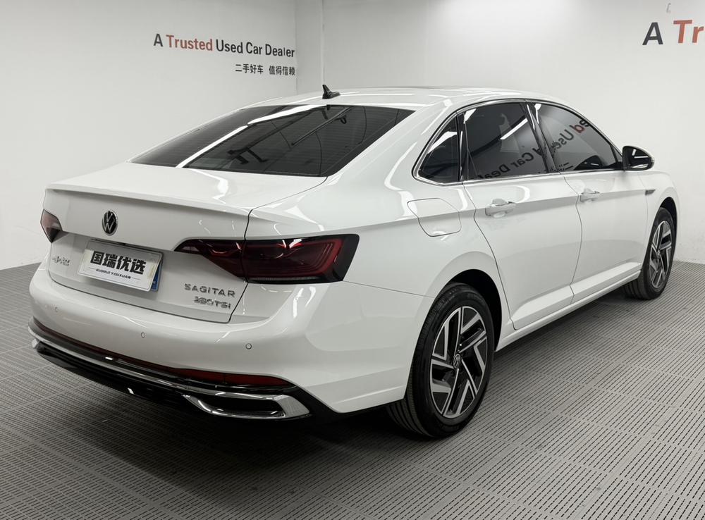 Volkswagen Sagitar