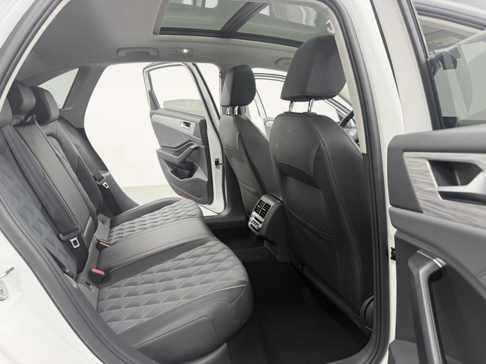 Volkswagen Sagitar