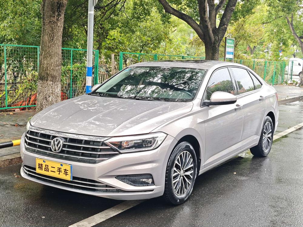 Volkswagen Sagitar