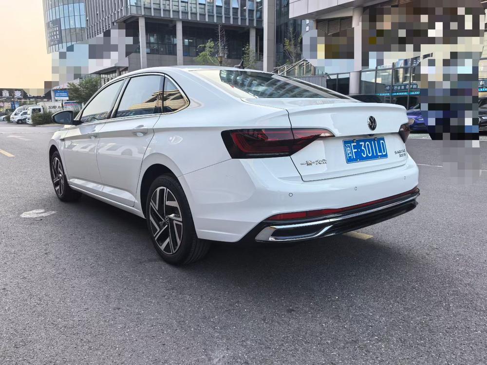 Volkswagen Sagitar