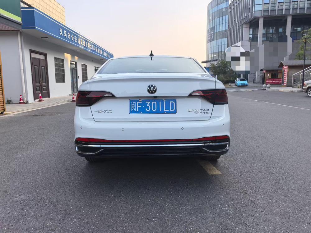 Volkswagen Sagitar