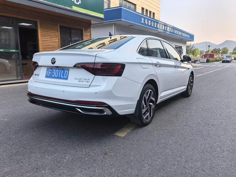 Volkswagen Sagitar