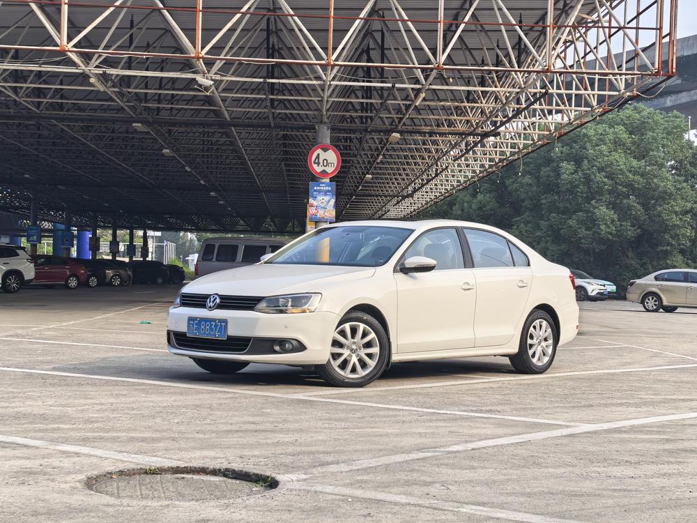 Volkswagen Sagitar