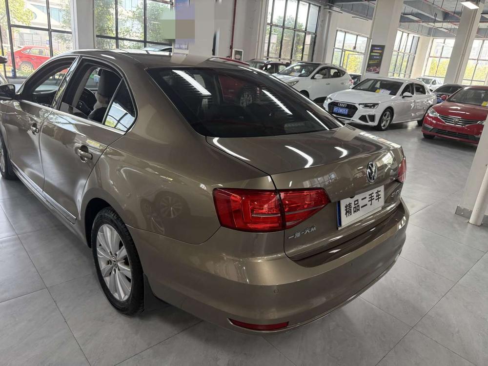 Volkswagen Sagitar