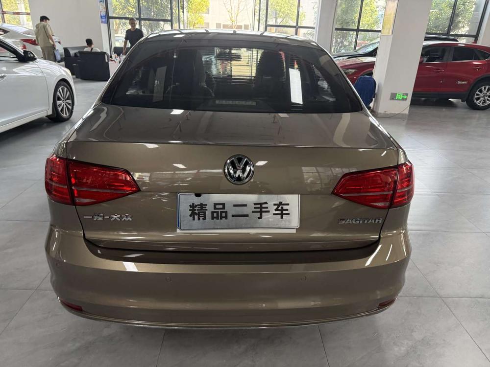Volkswagen Sagitar