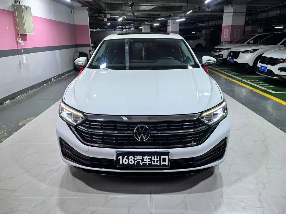 Volkswagen Sagitar