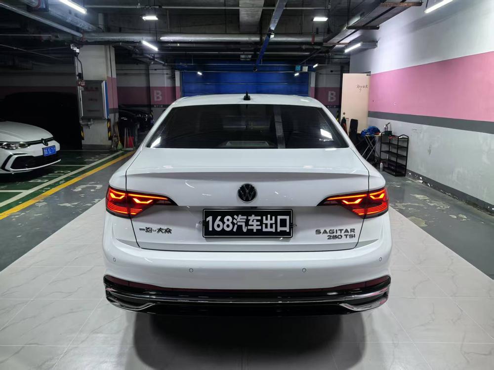 Volkswagen Sagitar