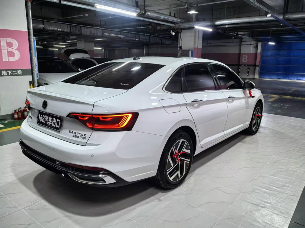Volkswagen Sagitar