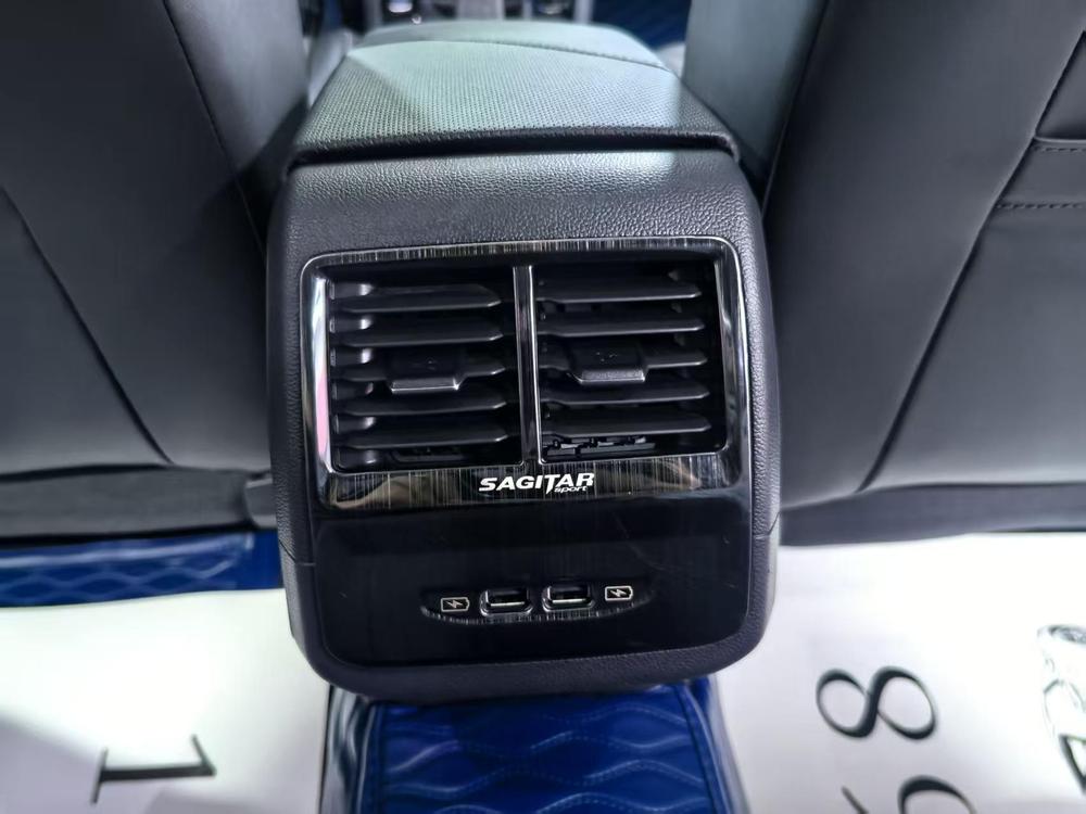 Volkswagen Sagitar