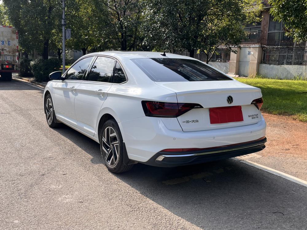 Volkswagen Sagitar