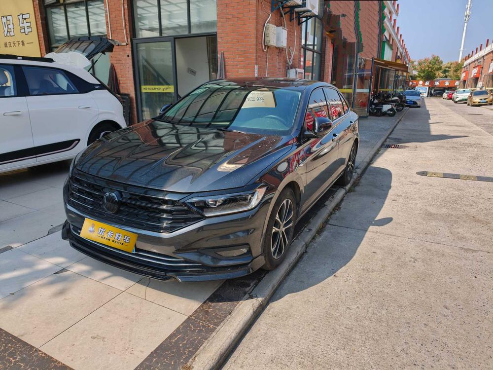 Volkswagen Sagitar