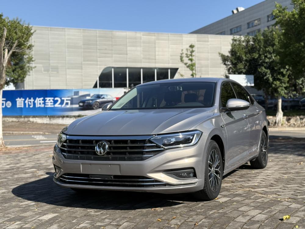 Volkswagen Sagitar