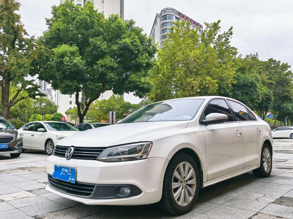 Volkswagen Sagitar