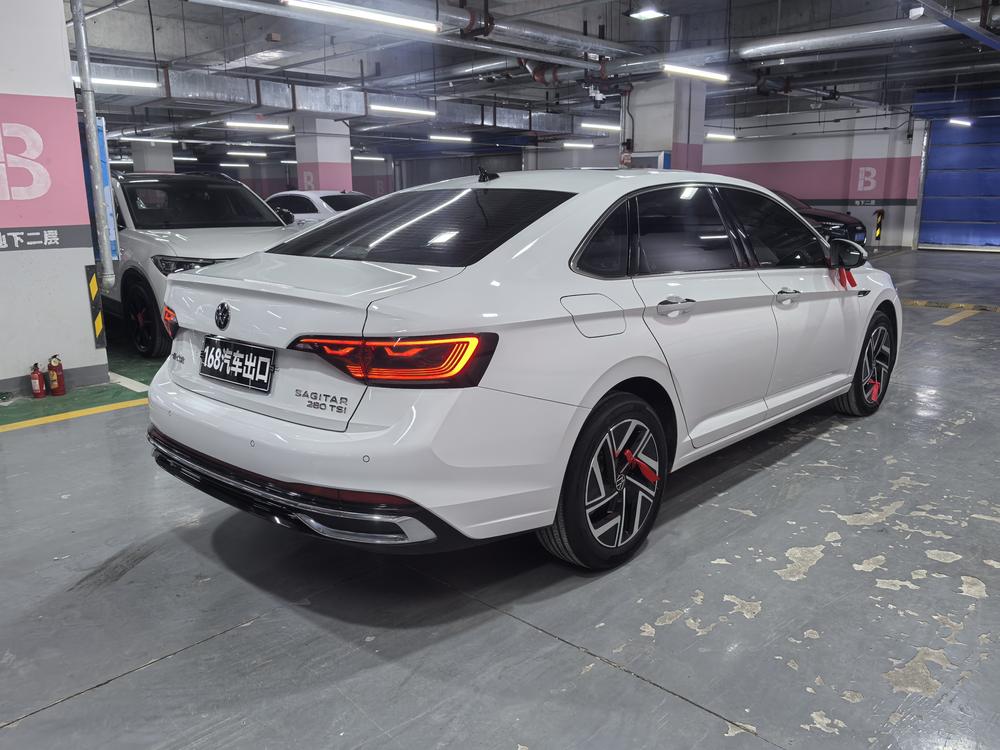 Volkswagen Sagitar