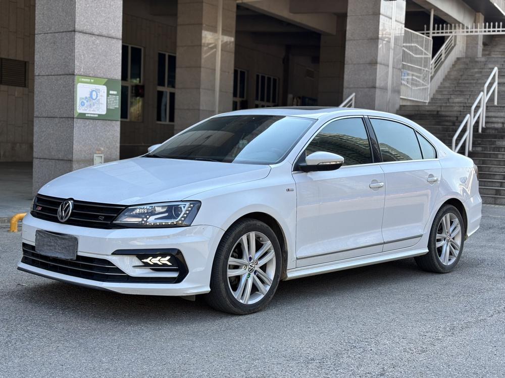 Volkswagen Sagitar