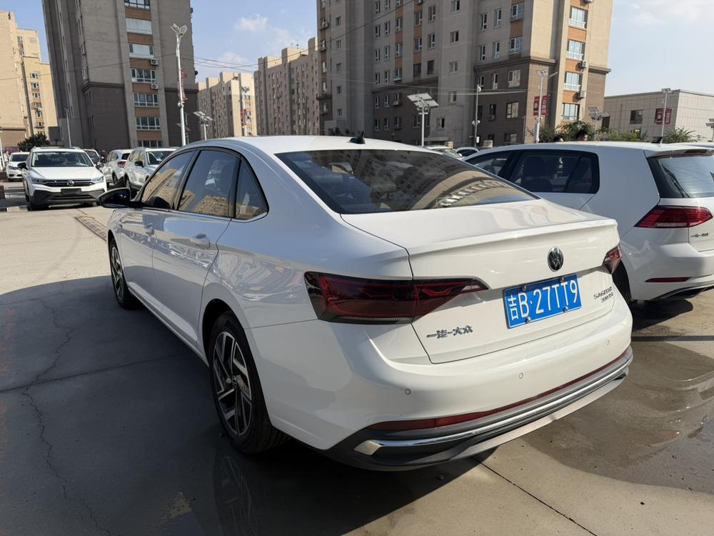 Volkswagen Sagitar