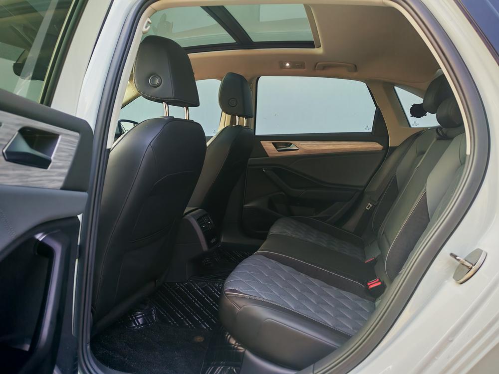 Volkswagen Sagitar