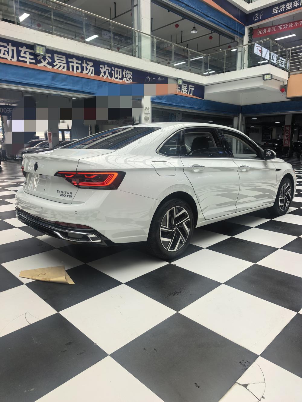 Volkswagen Sagitar