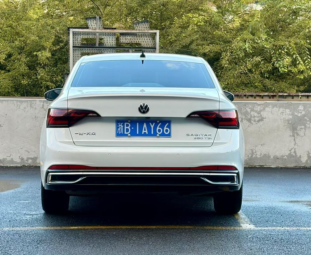 Volkswagen Sagitar