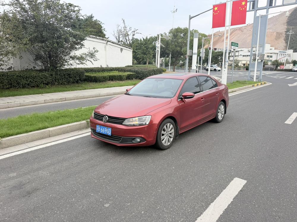 Volkswagen Sagitar