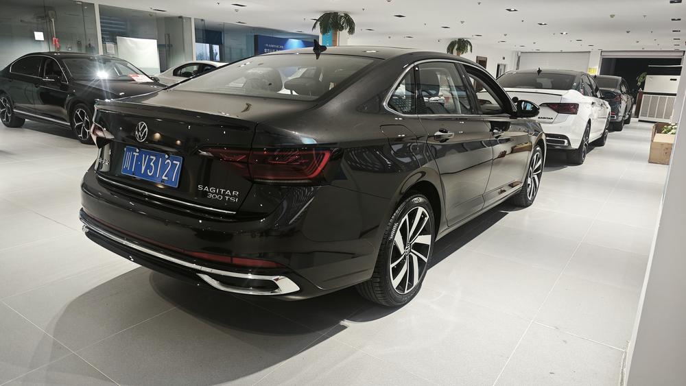 Volkswagen Sagitar