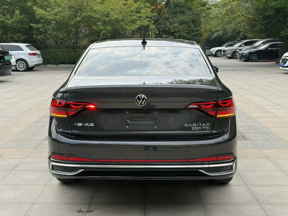 Volkswagen Sagitar