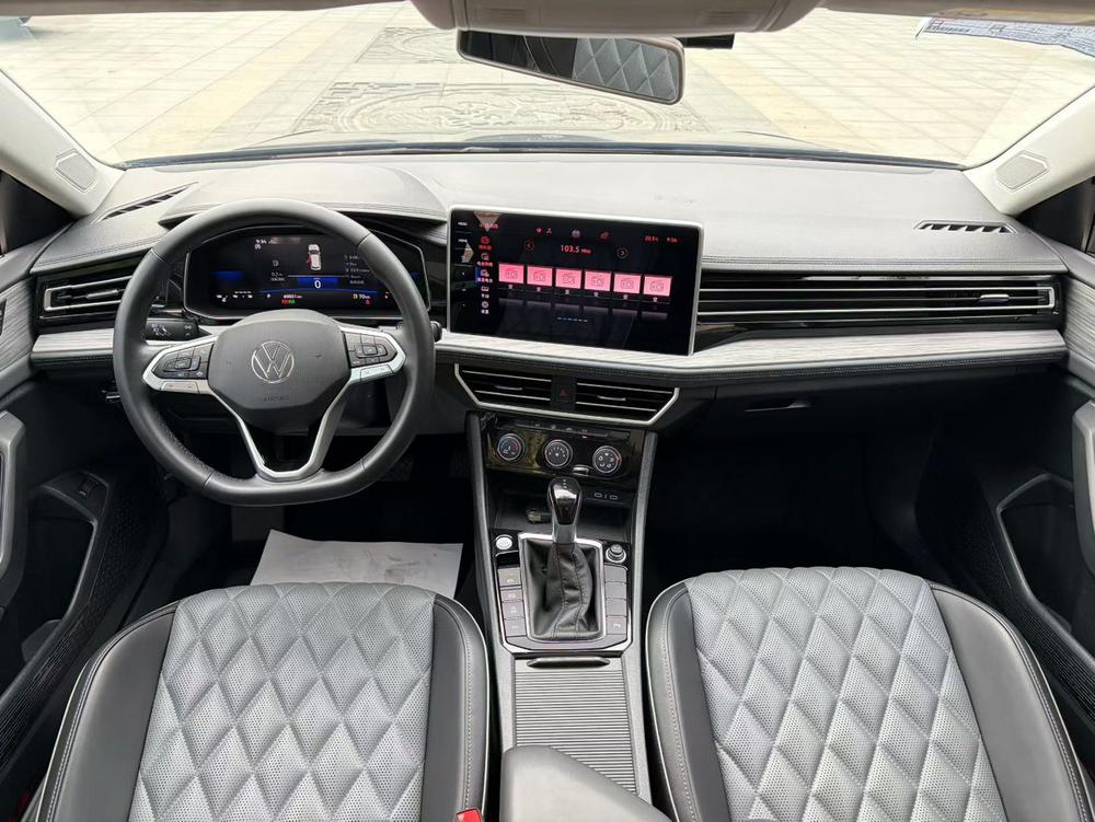 Volkswagen Sagitar