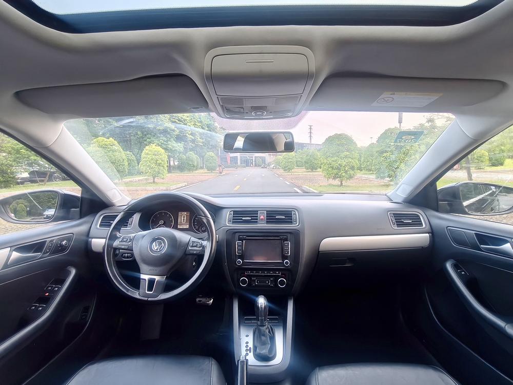 Volkswagen Sagitar