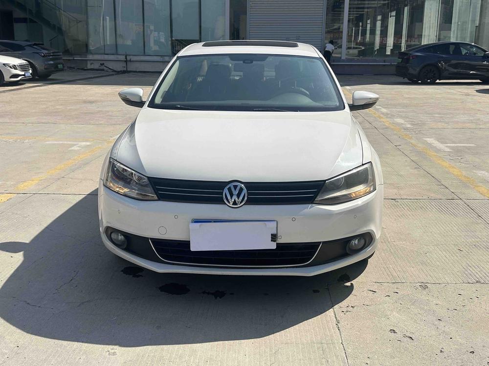 Volkswagen Sagitar
