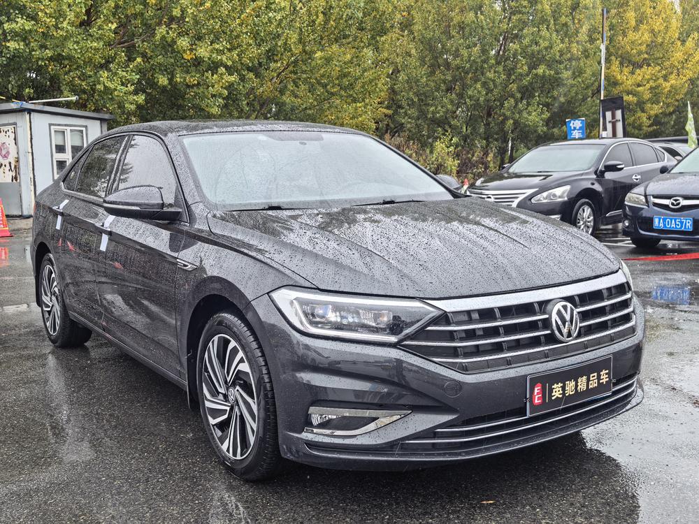 Volkswagen Sagitar