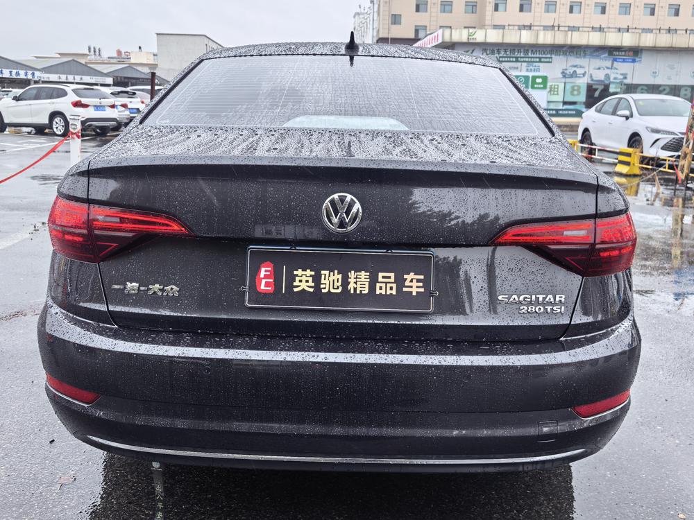 Volkswagen Sagitar