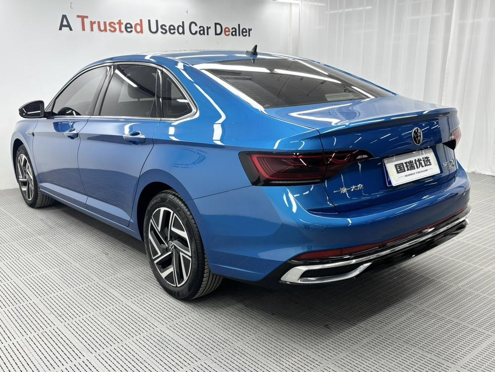 Volkswagen Sagitar