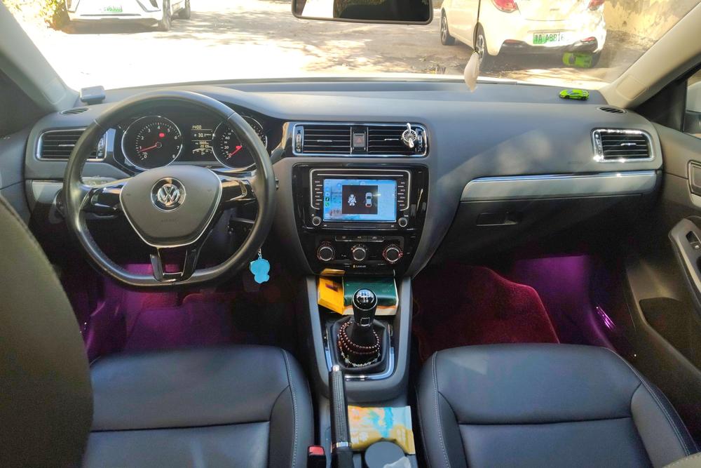 Volkswagen Sagitar