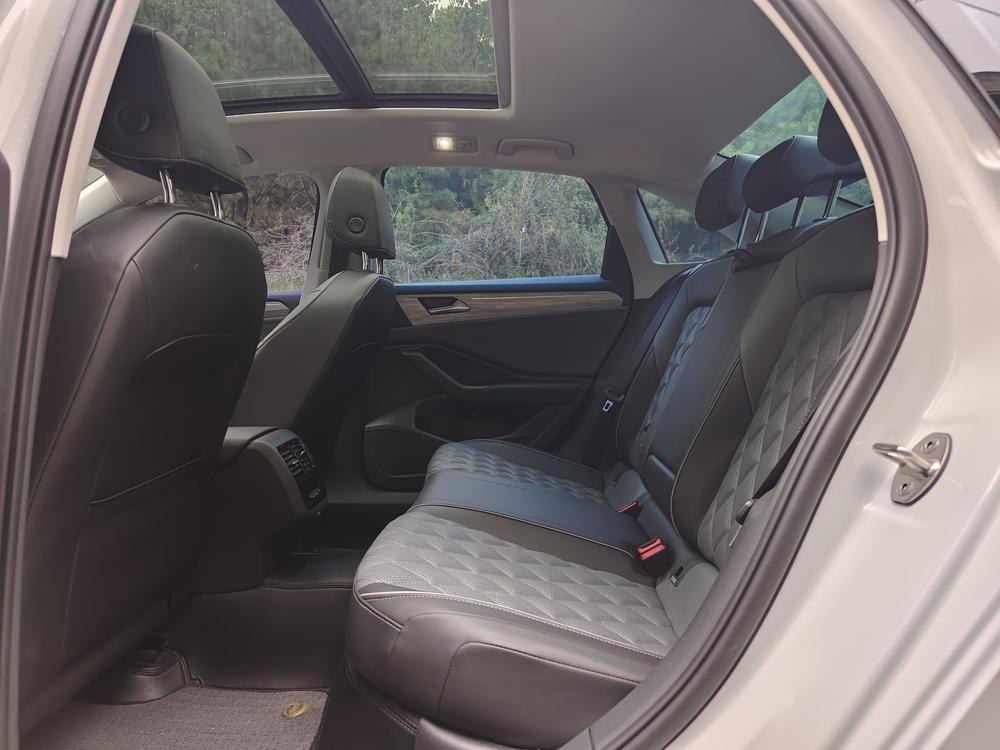 Volkswagen Sagitar