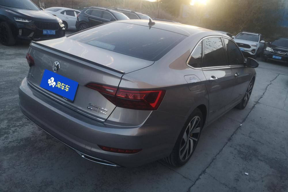 Volkswagen Sagitar